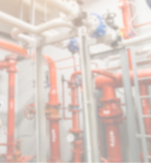 Motores e tubulações da casa de bombas de incêndio